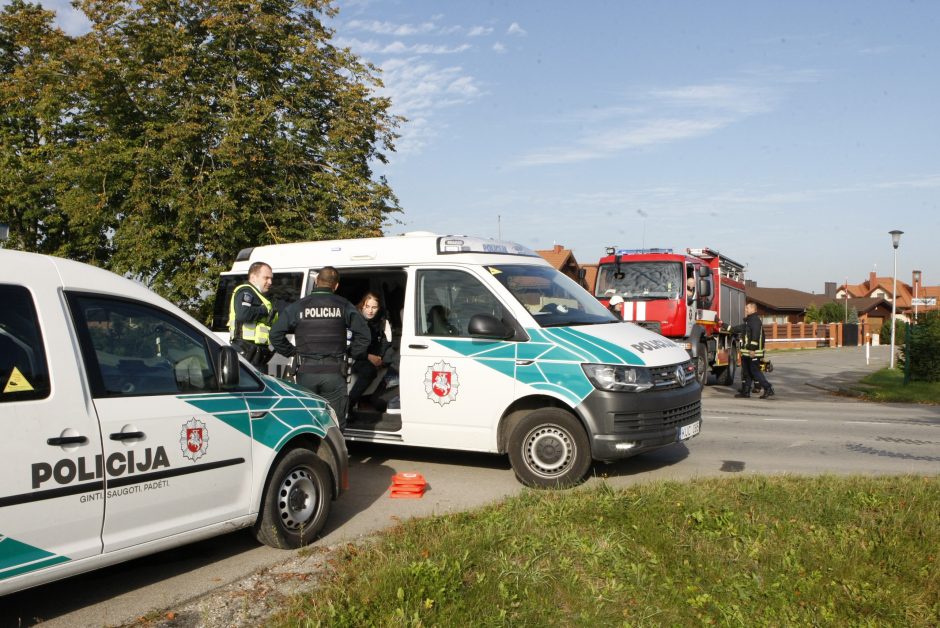 Kraupi avarija Klaipėdos rajone: prie mokyklos žuvo paspirtuku važiavęs paauglys
